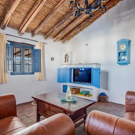 Cortijo Veraniego - Quiet Getaway Near Malaga Colmenar